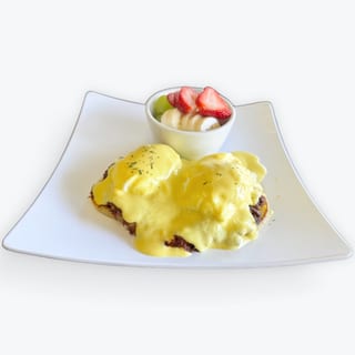 CORNED BEEF HASH BENEDICT